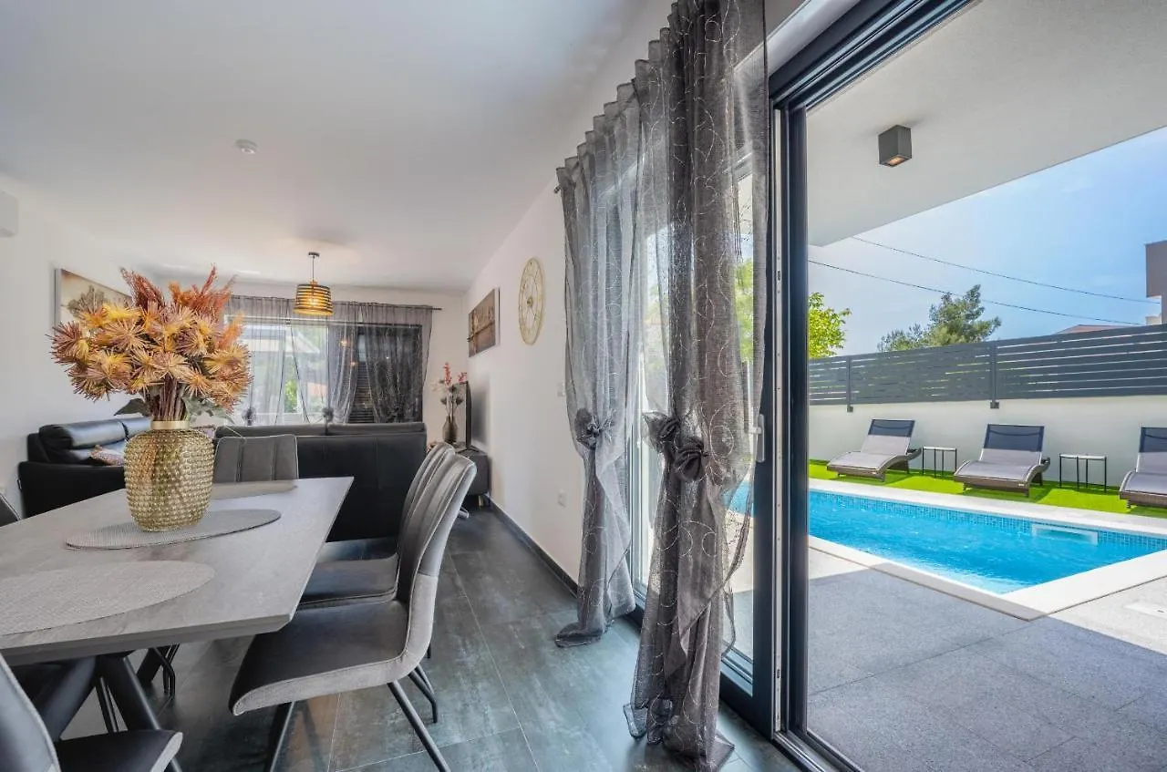 Apartment Rose Medulin Croatia