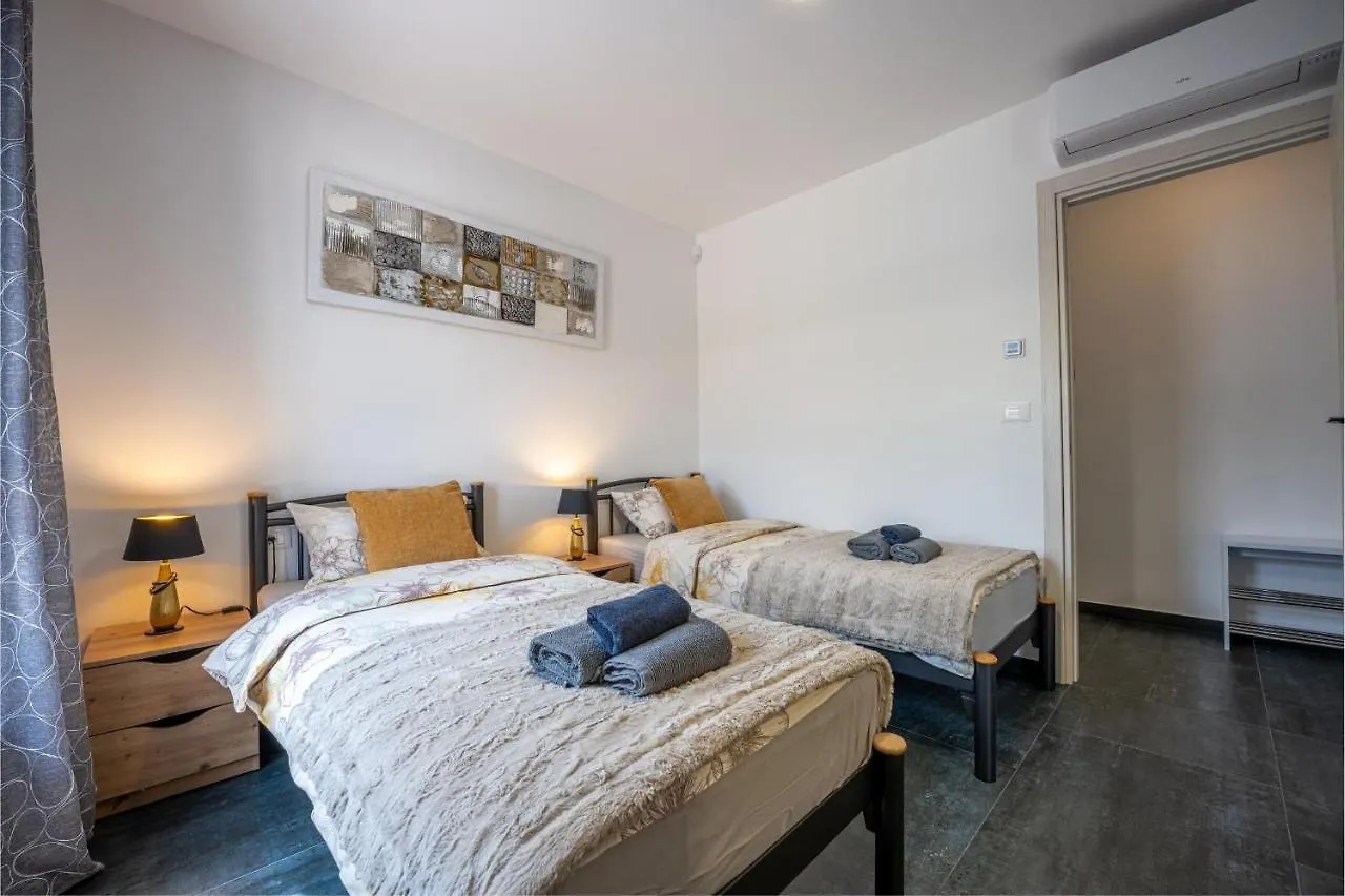 Apartment Rose Medulin Croatia