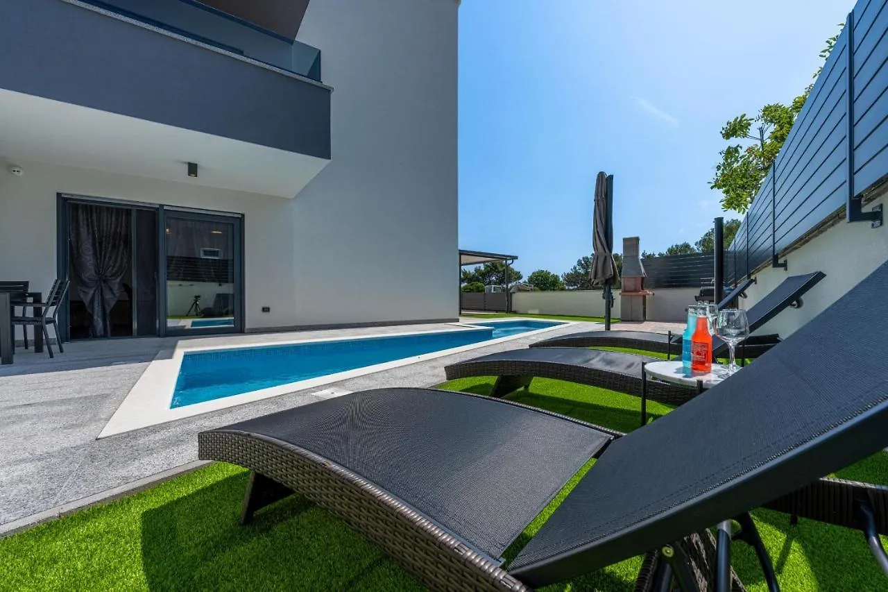 Apartment Rose Medulin Croatia